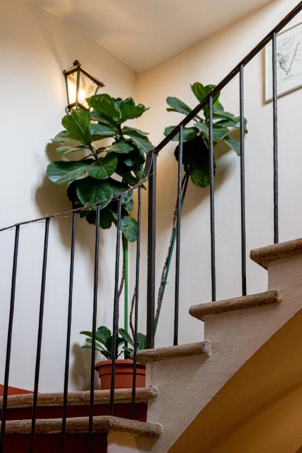 Casa Isolani Charms Rooms Santo Stefano โบโลญญา ภายนอก รูปภาพ