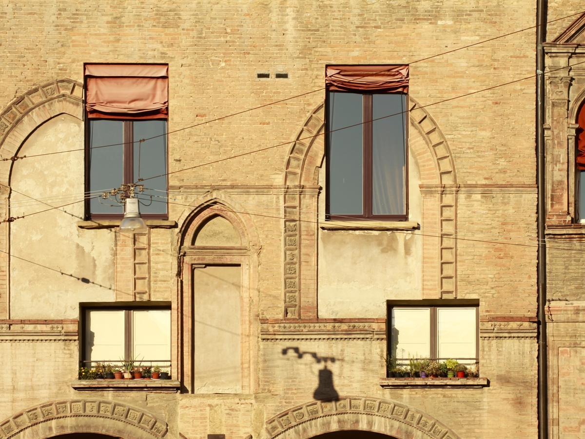 Casa Isolani Charms Rooms Santo Stefano โบโลญญา ภายนอก รูปภาพ