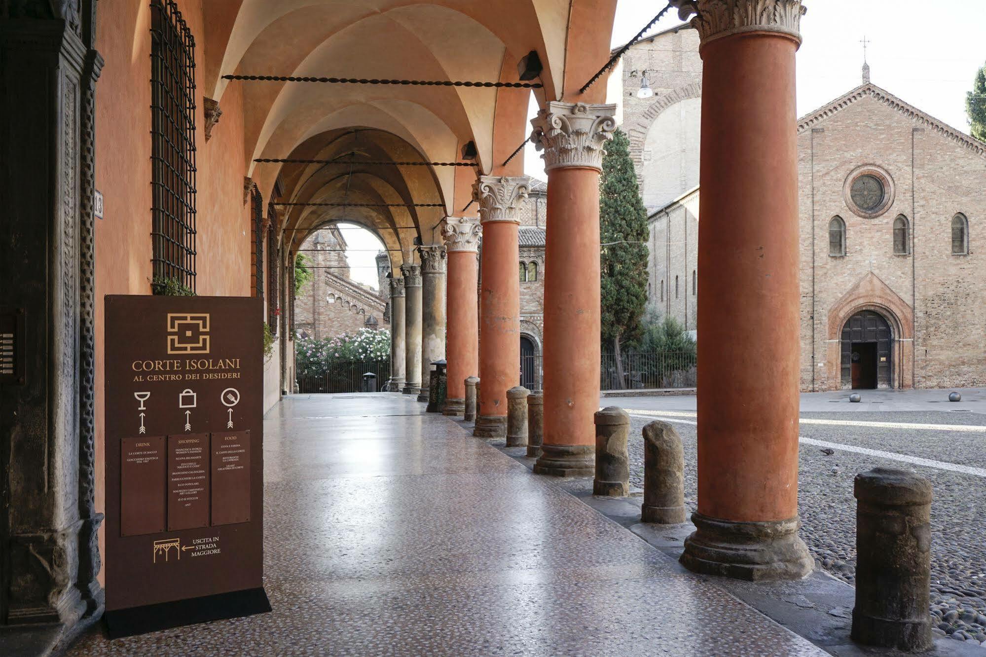 Casa Isolani Charms Rooms Santo Stefano โบโลญญา ภายนอก รูปภาพ