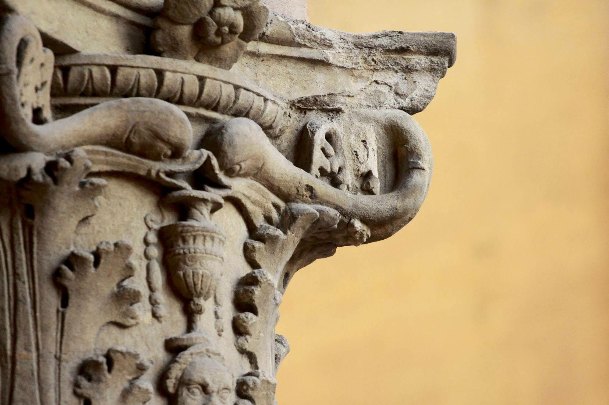 Casa Isolani Charms Rooms Santo Stefano โบโลญญา ภายนอก รูปภาพ